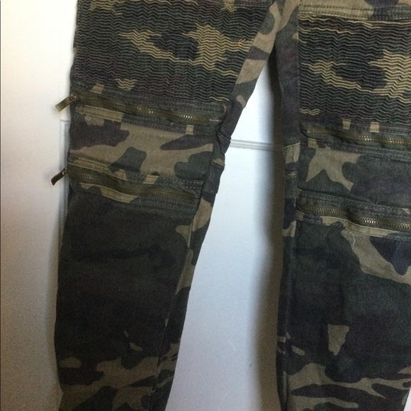 Forever 21 Camo Overalls - Picture 9 of 13